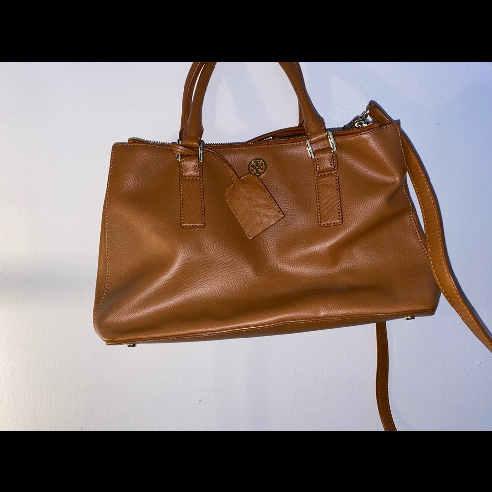 Tory Burch Robinson leather medium tan Crossbody bag